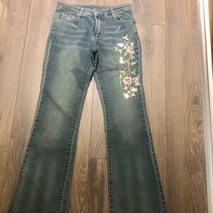 Floral Embroidered Women's Jeans